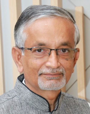Dr.N. Raveendran